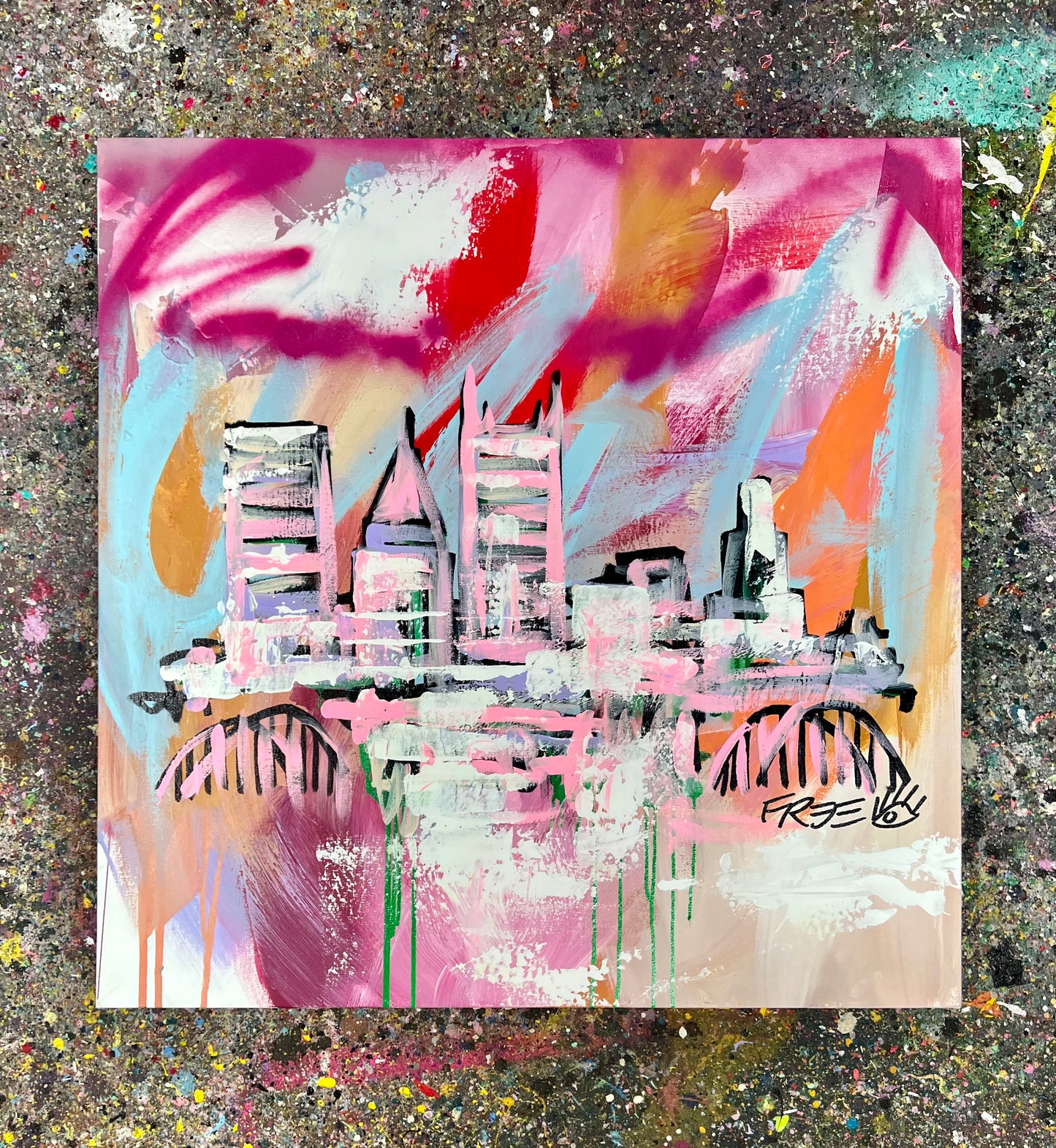 Beautiful and free / skyline / September 2023