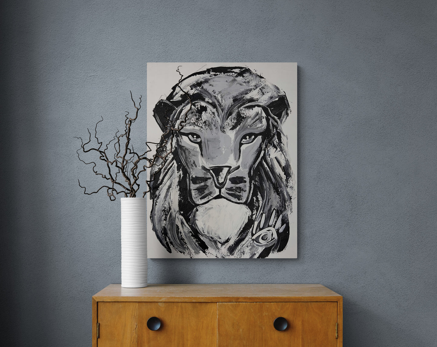 Black & White Lion / Wednesday Refresh / August 2025