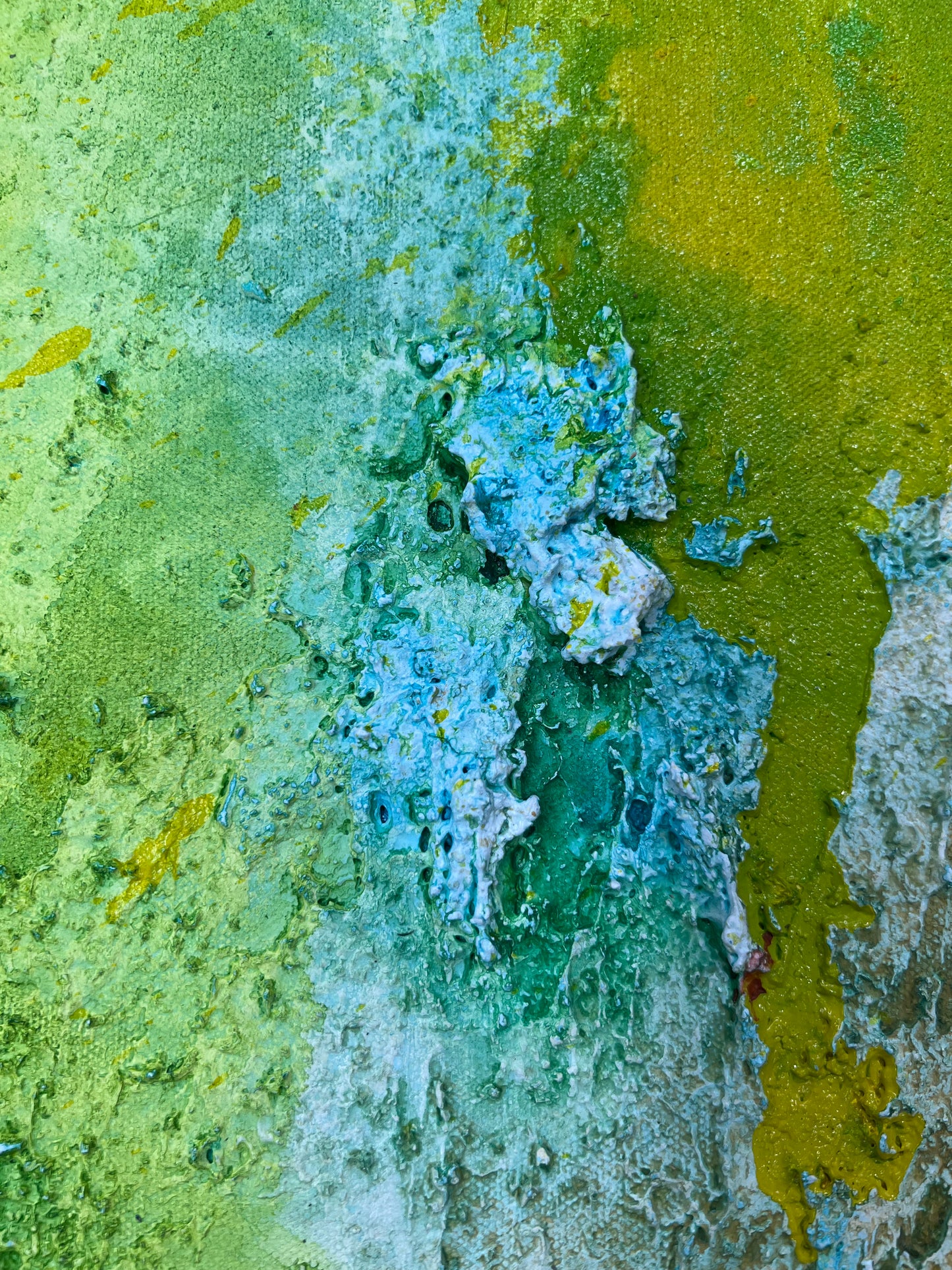 A feel of light on rust / abstract / July 2023
