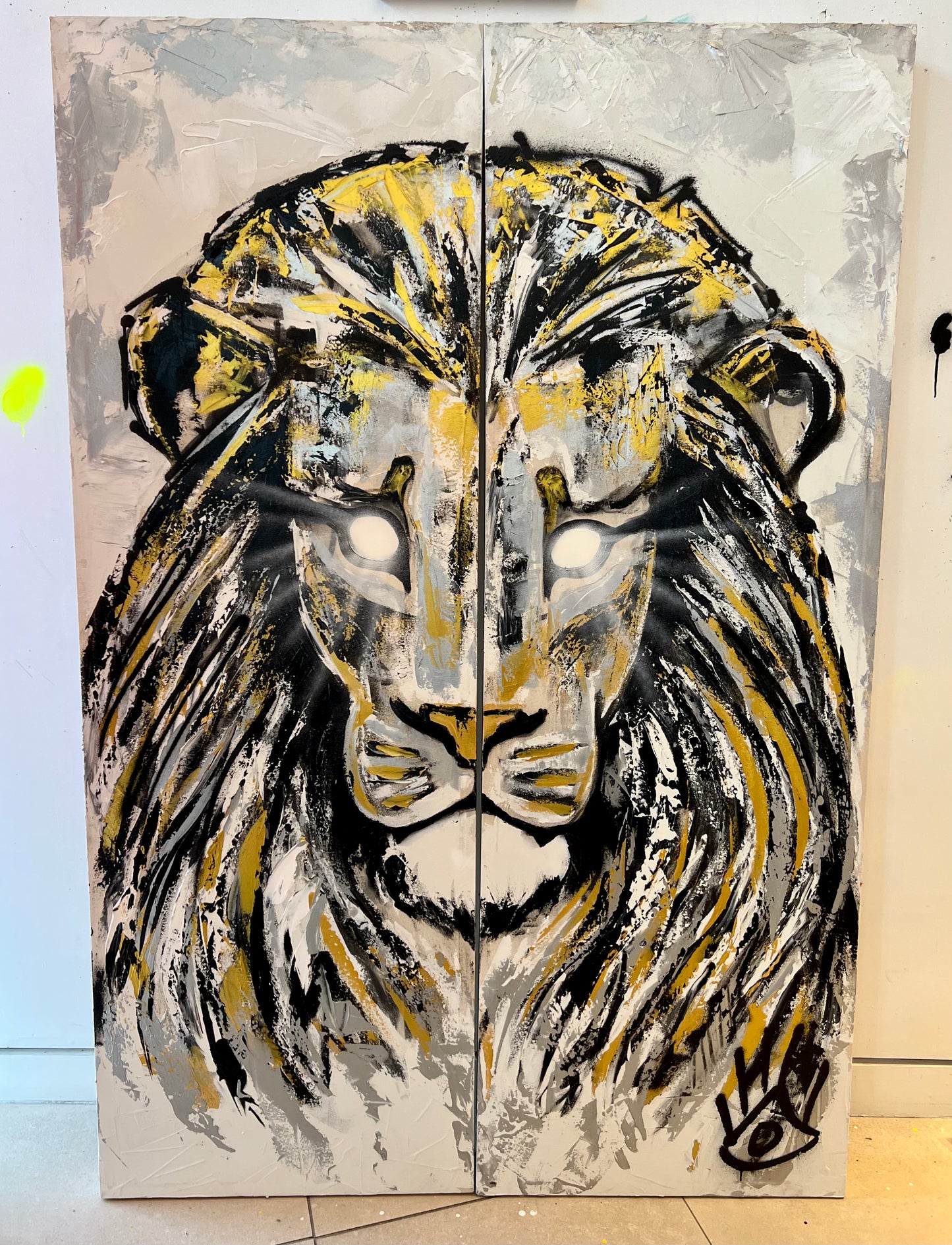 Good In Sight / Metallic Lion Diptych / Big Dog Coffee
