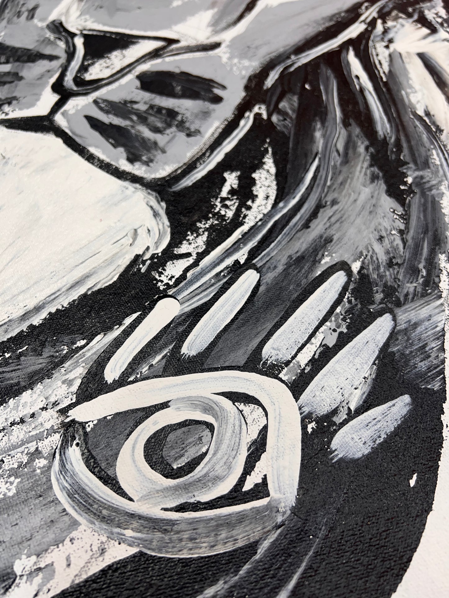 Black & White Lion / Wednesday Refresh / August 2025