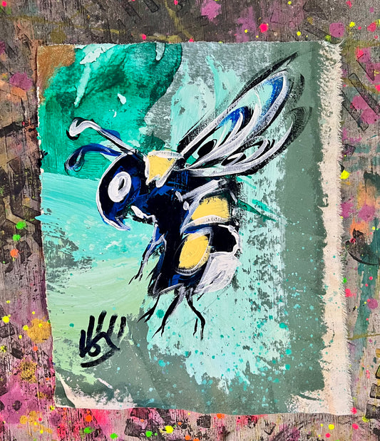 Bee Sketch / Sunday Collection / January 2025