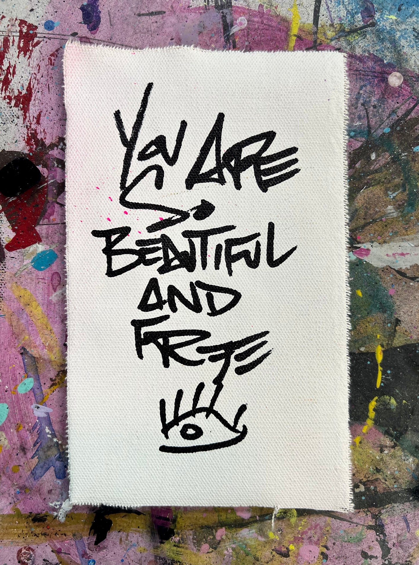 You are so beautiful and free / Black & white pocket art / July 2023