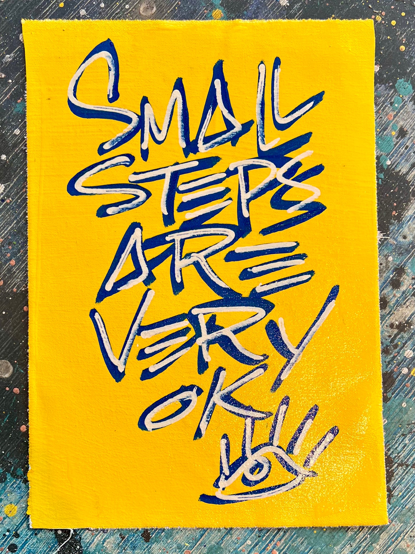 Small steps / mantra / gold / July 2023